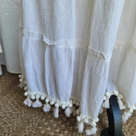 NWT White Maxi Dress Sleveless Embroidere Trim Tassels Flowy Summer Beach Long S - Picture 12 of 16